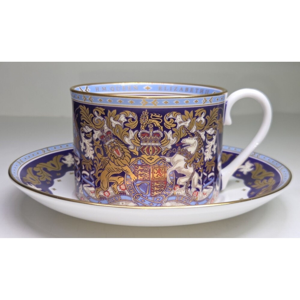 Queen Elizabeth II Longest Reigning Monarch Tea cup & Saucer 2015 Bone China